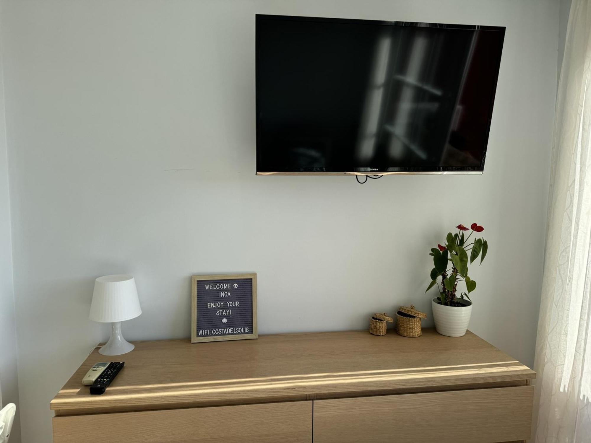 Peaceful Studio With Amazing Sea Views And Free Parking เบนัลมาเดนา ภายนอก รูปภาพ