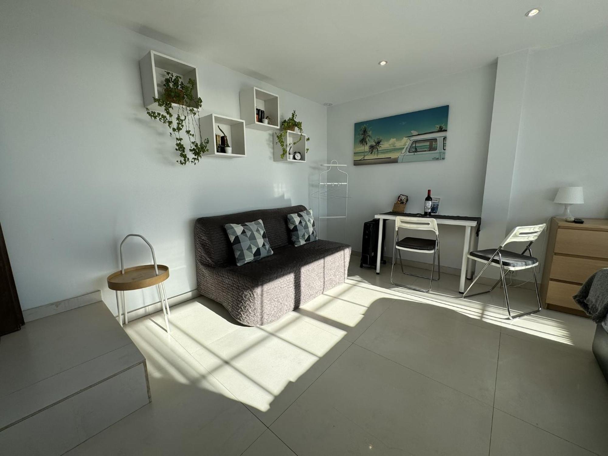 Peaceful Studio With Amazing Sea Views And Free Parking เบนัลมาเดนา ภายนอก รูปภาพ